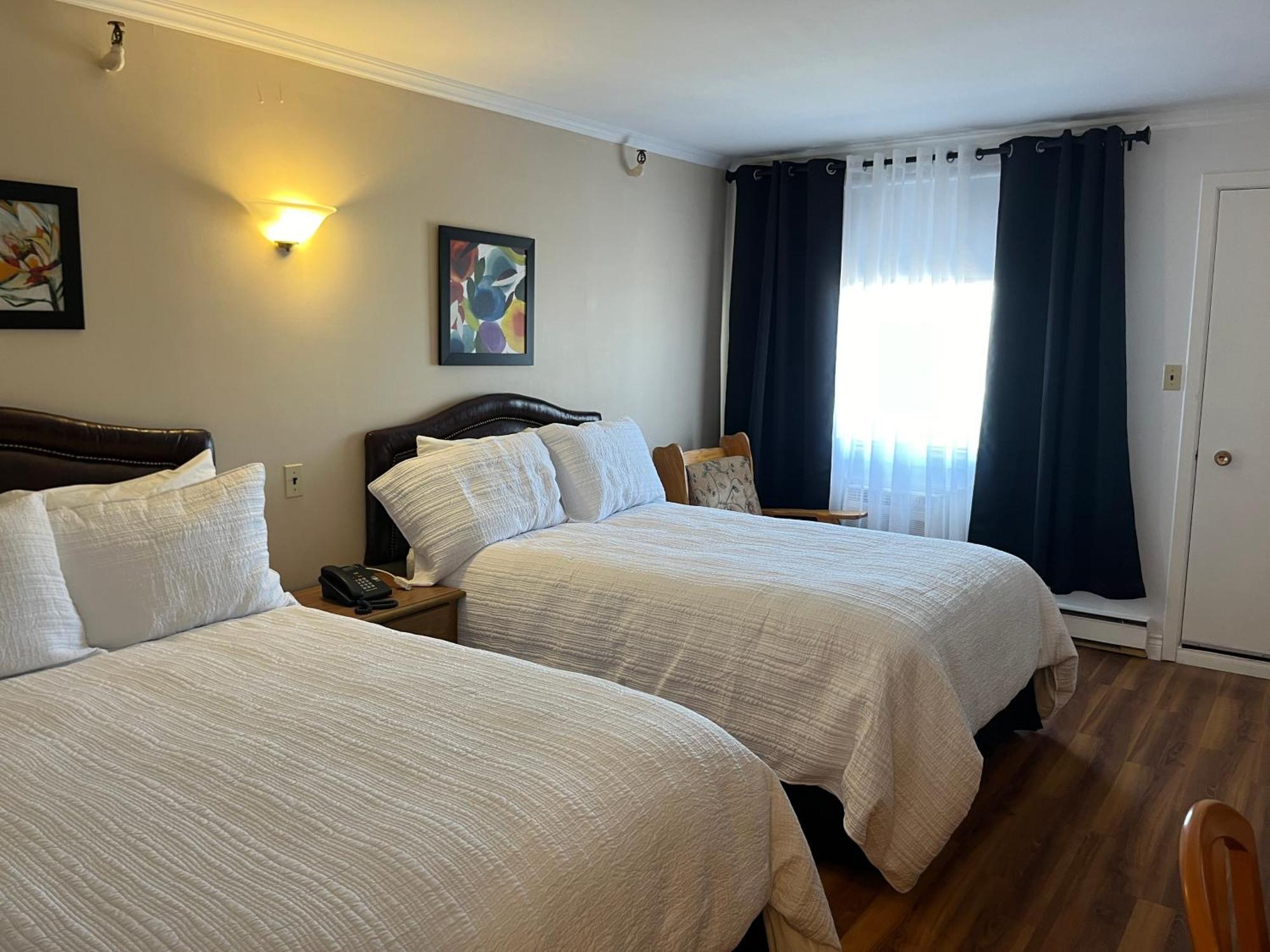 Hotel Motel Le Chateau Lac-Mégantic Εξωτερικό φωτογραφία
