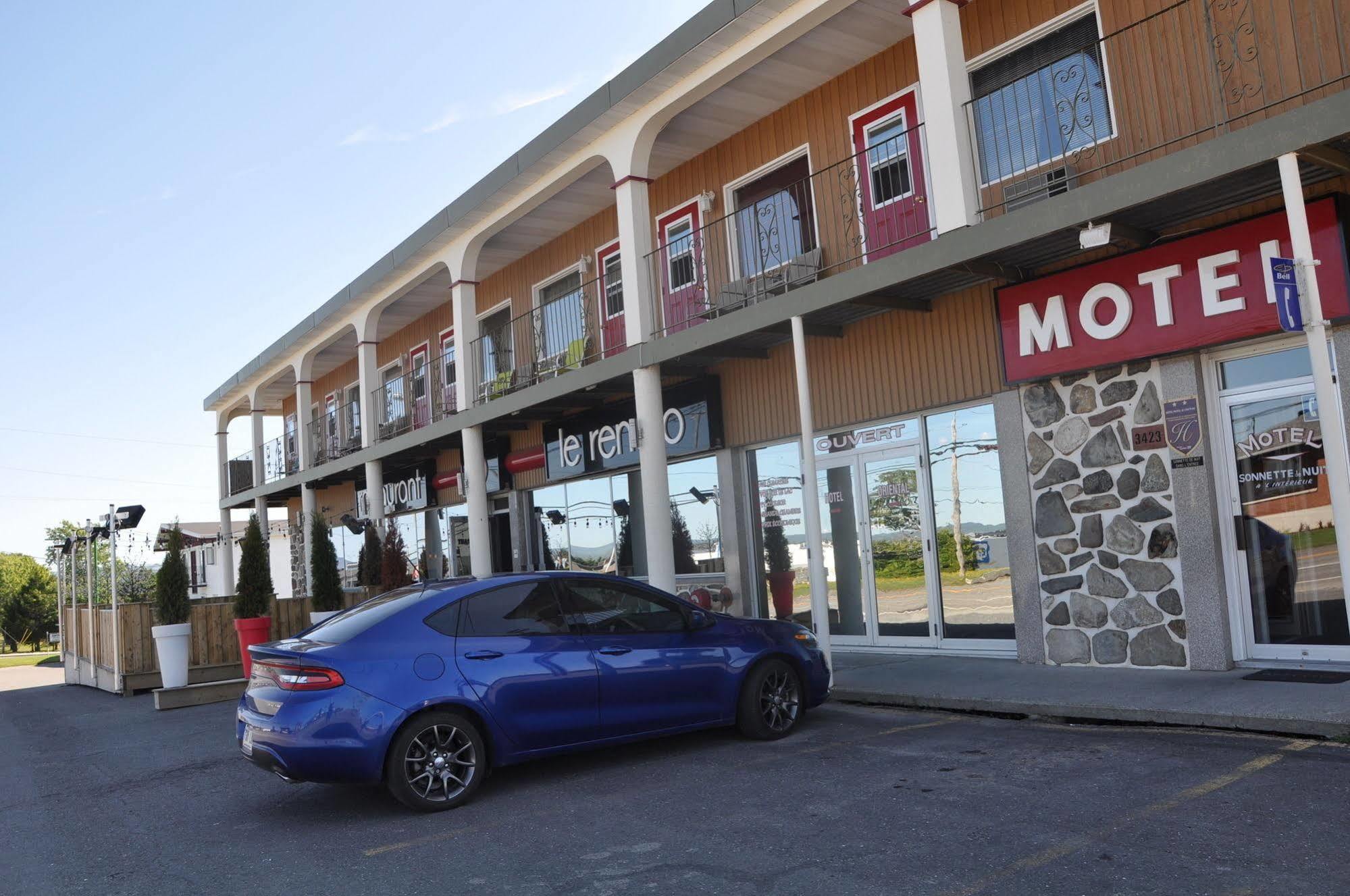 Hotel Motel Le Chateau Lac-Mégantic Εξωτερικό φωτογραφία